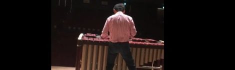Makoto: marimba baixo com ressoadores cilíndricos